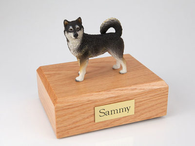 Alaskan Malamute Dog Urn PetsToRemember.com